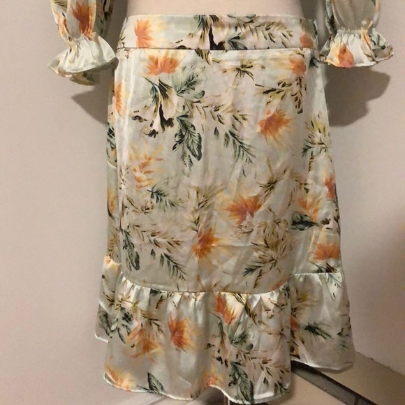 Two Piece Women’s Dress - Picture 3 of 10